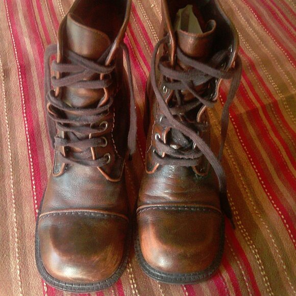 Zodiac Brown Leather Distressed Square Toe Ankle Vintage Boots 9 M - Picture 1 of 7